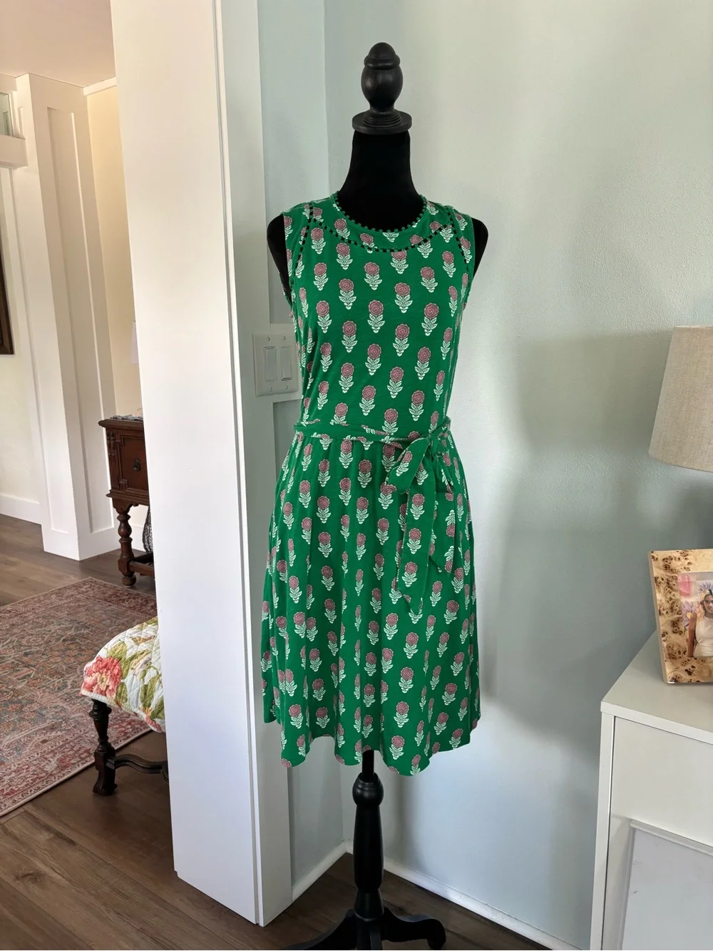 Boden Green Floral Tie-Waist Sleeveless Dress - Picture 5 of 9